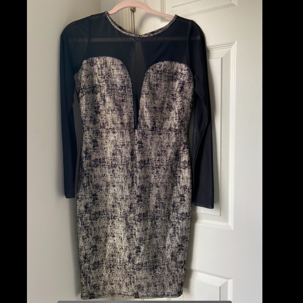 Dress - Picture 3 of 3